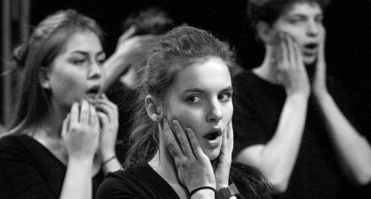 Как читать лица: микро-выражения, которые выдают скрытые эмоции