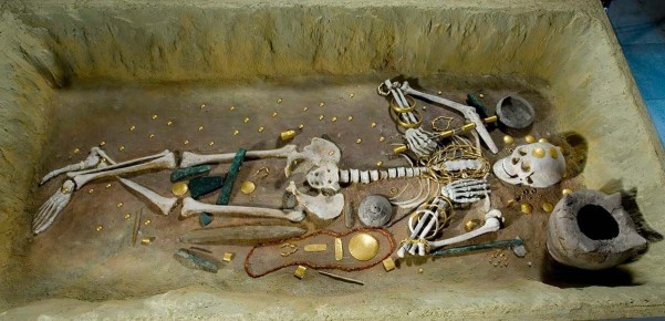 Уборка, которая раскрыла тайну: что можно найти под кроватью