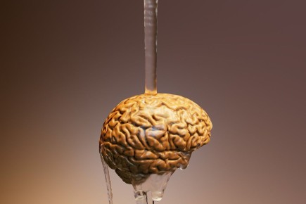 Имплант для борьбы с тяжелой депрессией: как новая технология меняет жизни пациентов