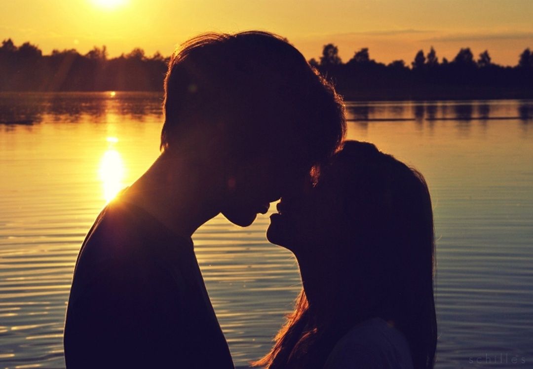 Как завладеть вниманием женщины: 7 простых методов