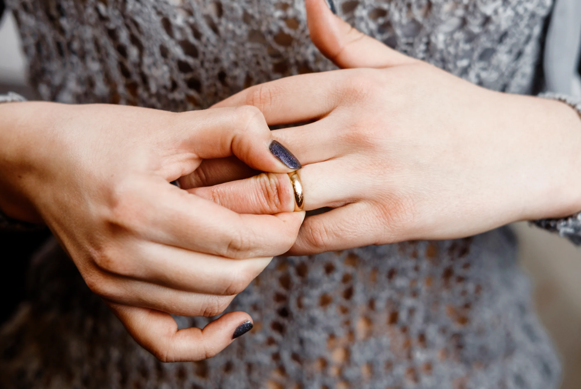 Что стоит за мифом о супружеском долге?