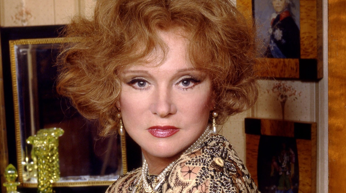 Лесть или доброта: как распознать лицемера в кругу близких