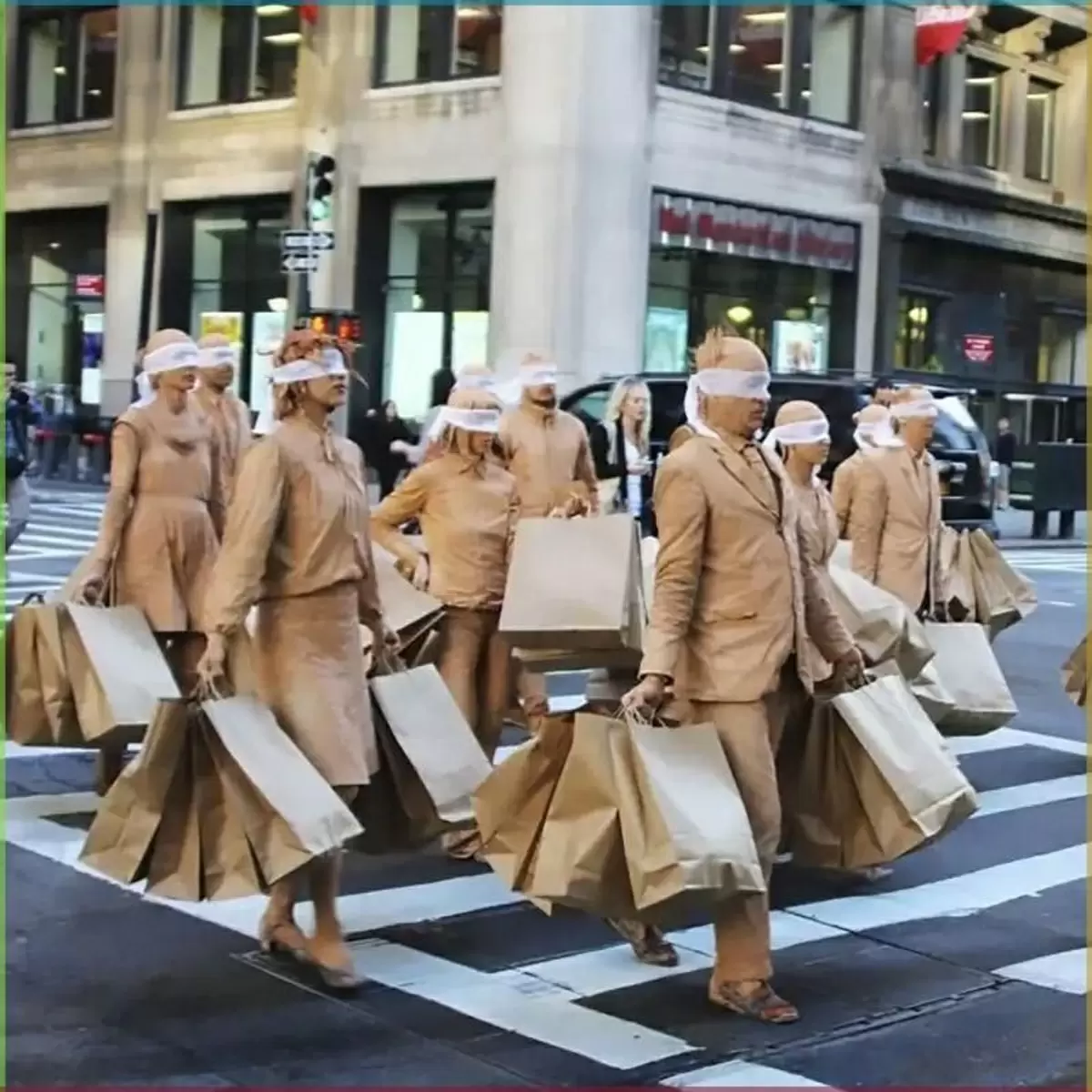 Что стоит за глубоким кризисом института семьи?