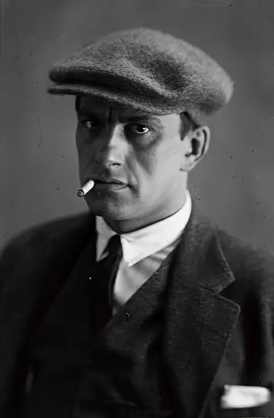 Язык депрессии: Как слова отражают внутреннее состояние