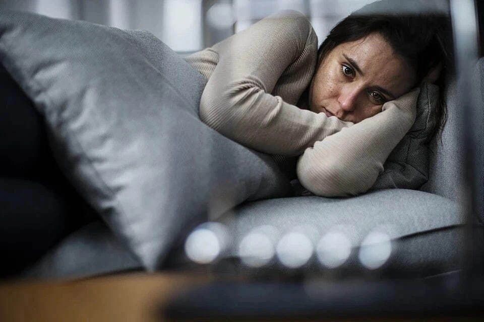 Почему хандра не равно депрессия: советы психолога